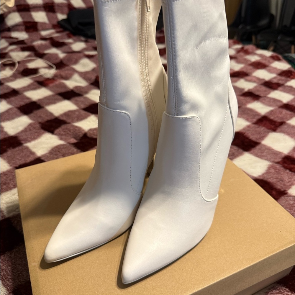 Steve Madden Cream Ankle Boots